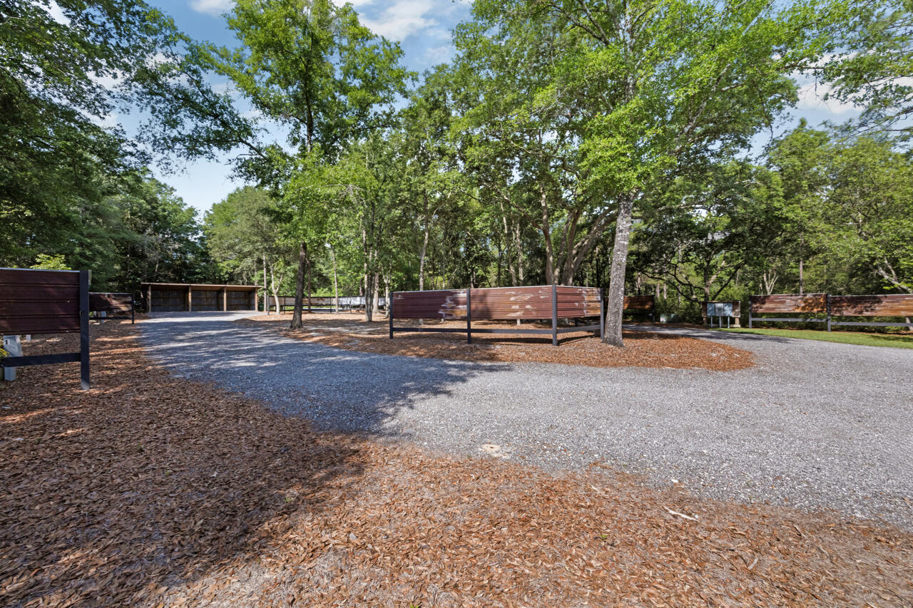 IMPERIAL LAKES - Residential