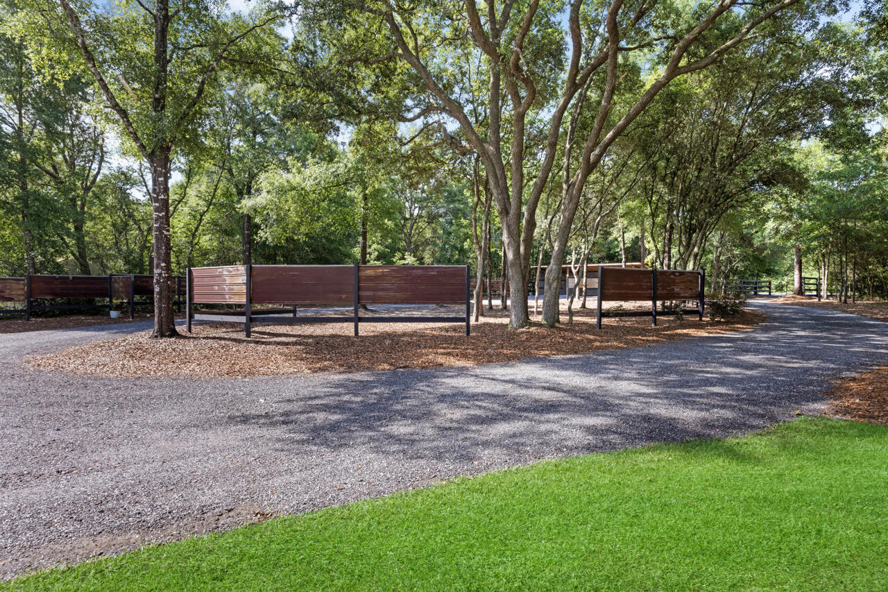 IMPERIAL LAKES - Residential