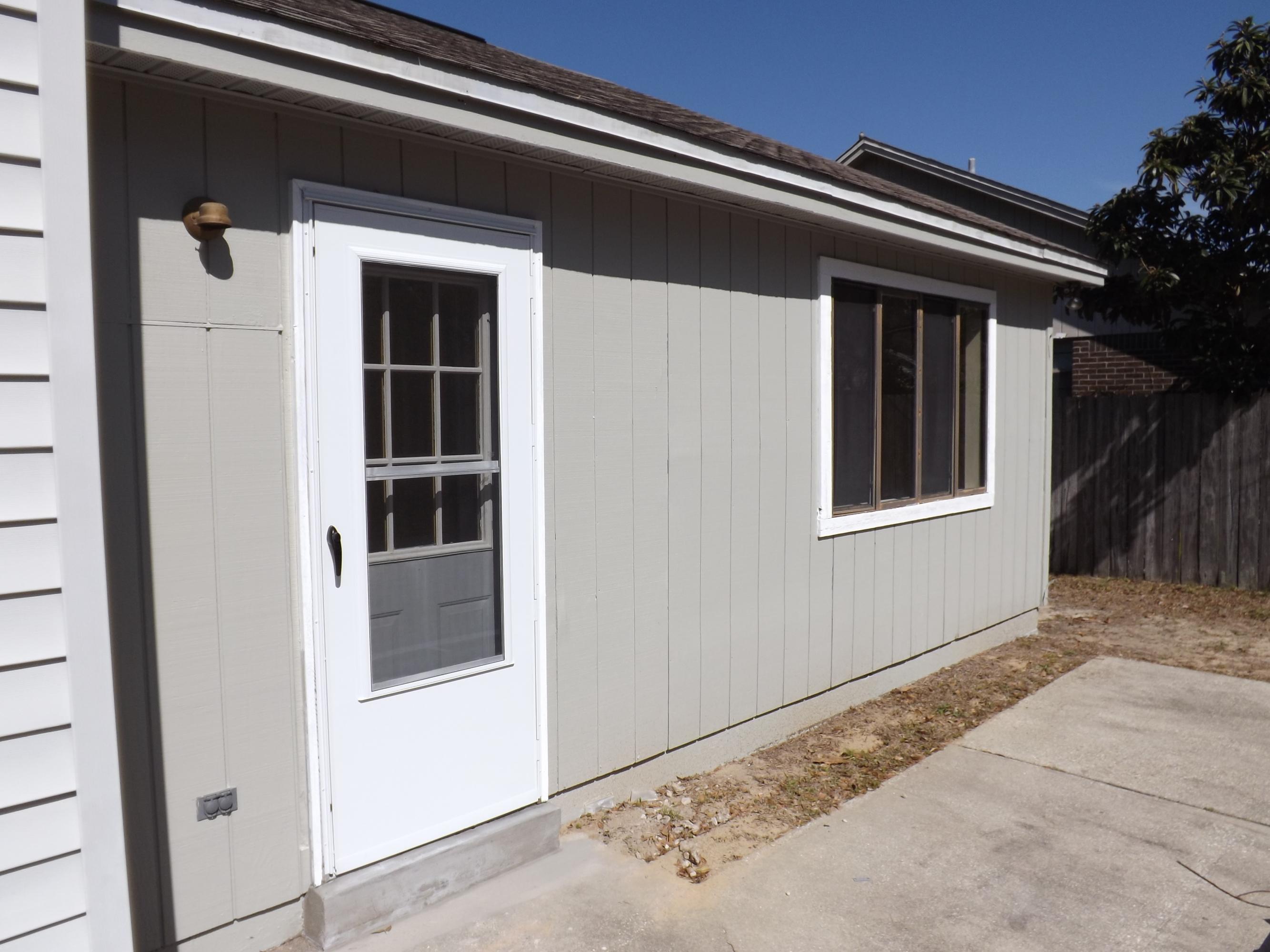 CREEKSIDE - Residential