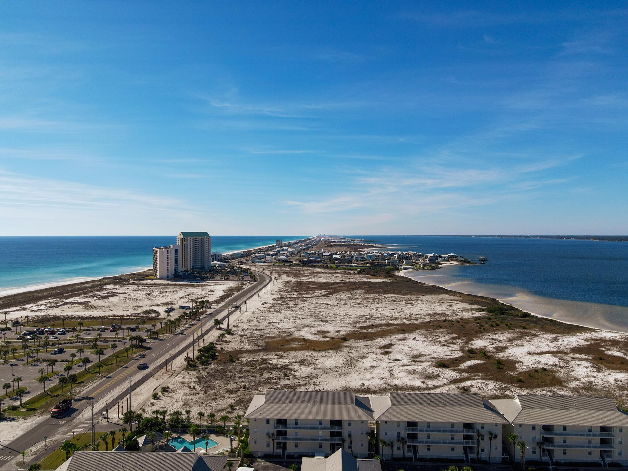 WHISPERING SANDS TOWNHOUSES - Residential