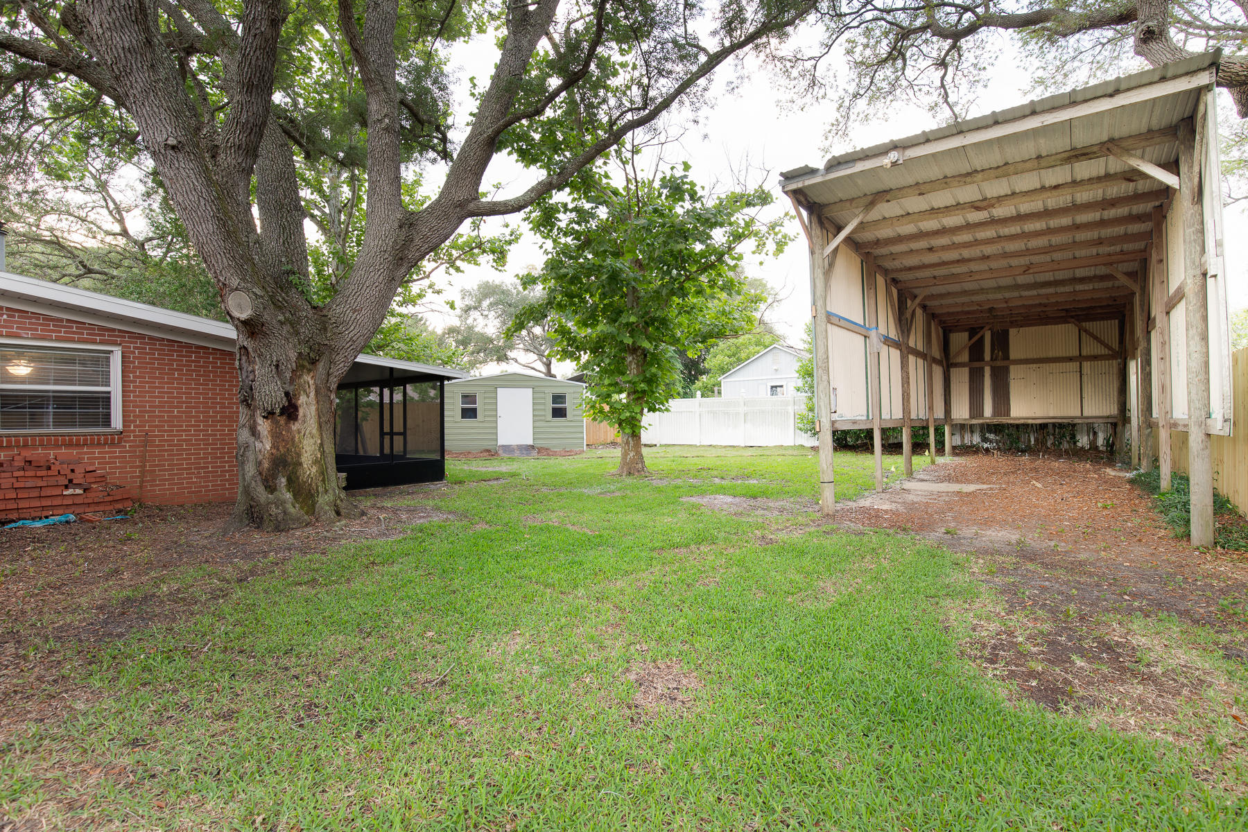 ROSEWOOD - Residential