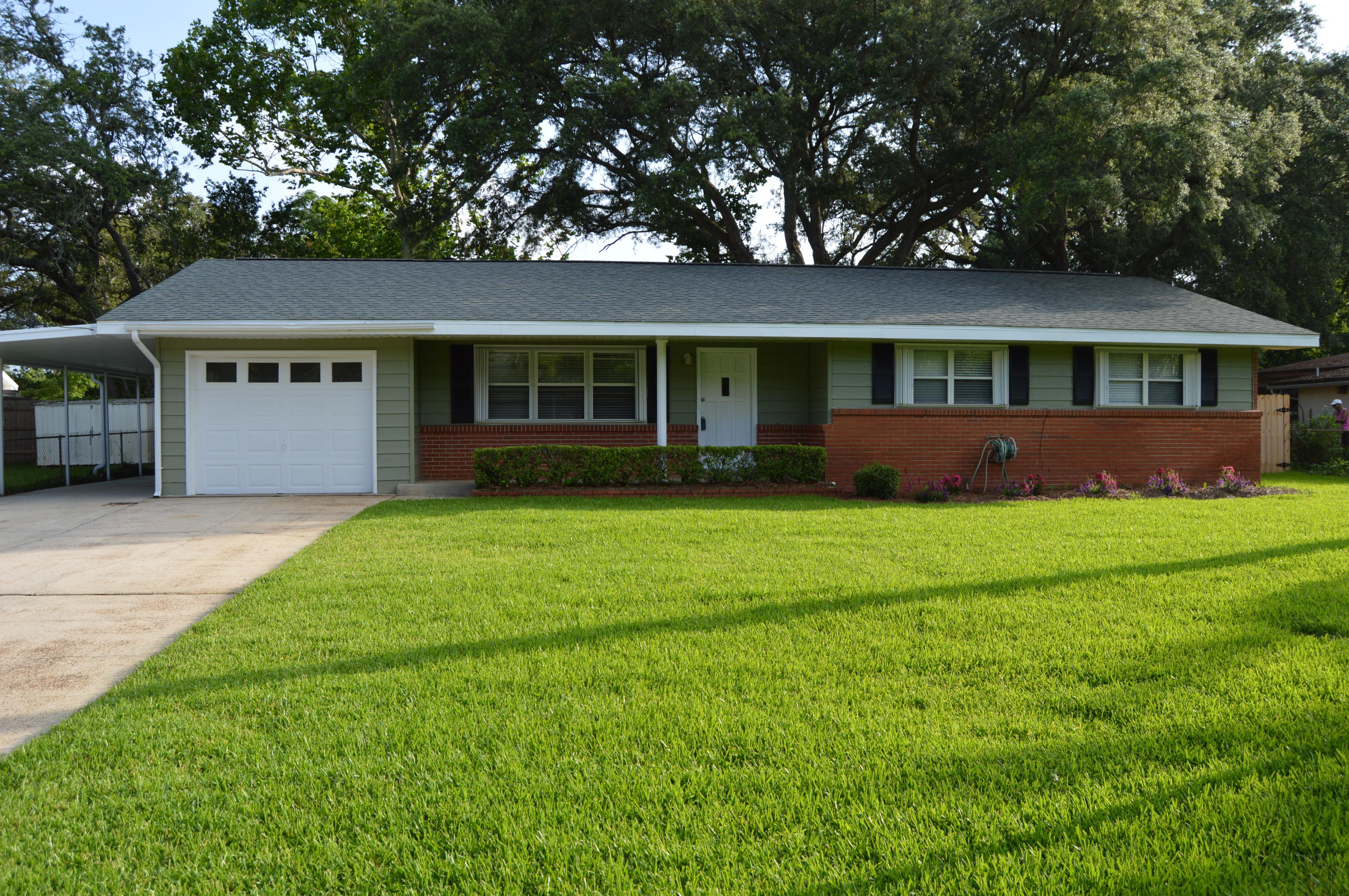 ROSEWOOD - Residential