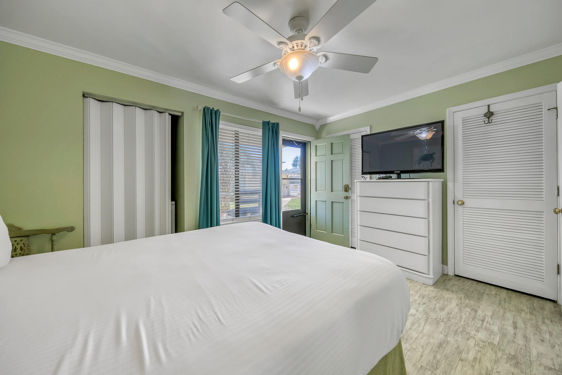 SANDPRINTS CONDO - Residential