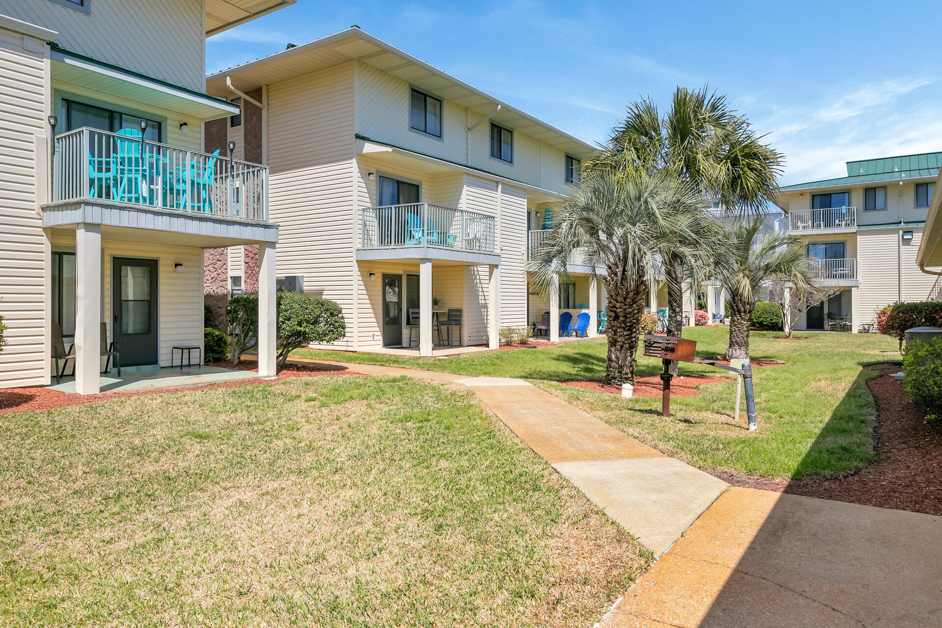 SANDPRINTS CONDO - Residential