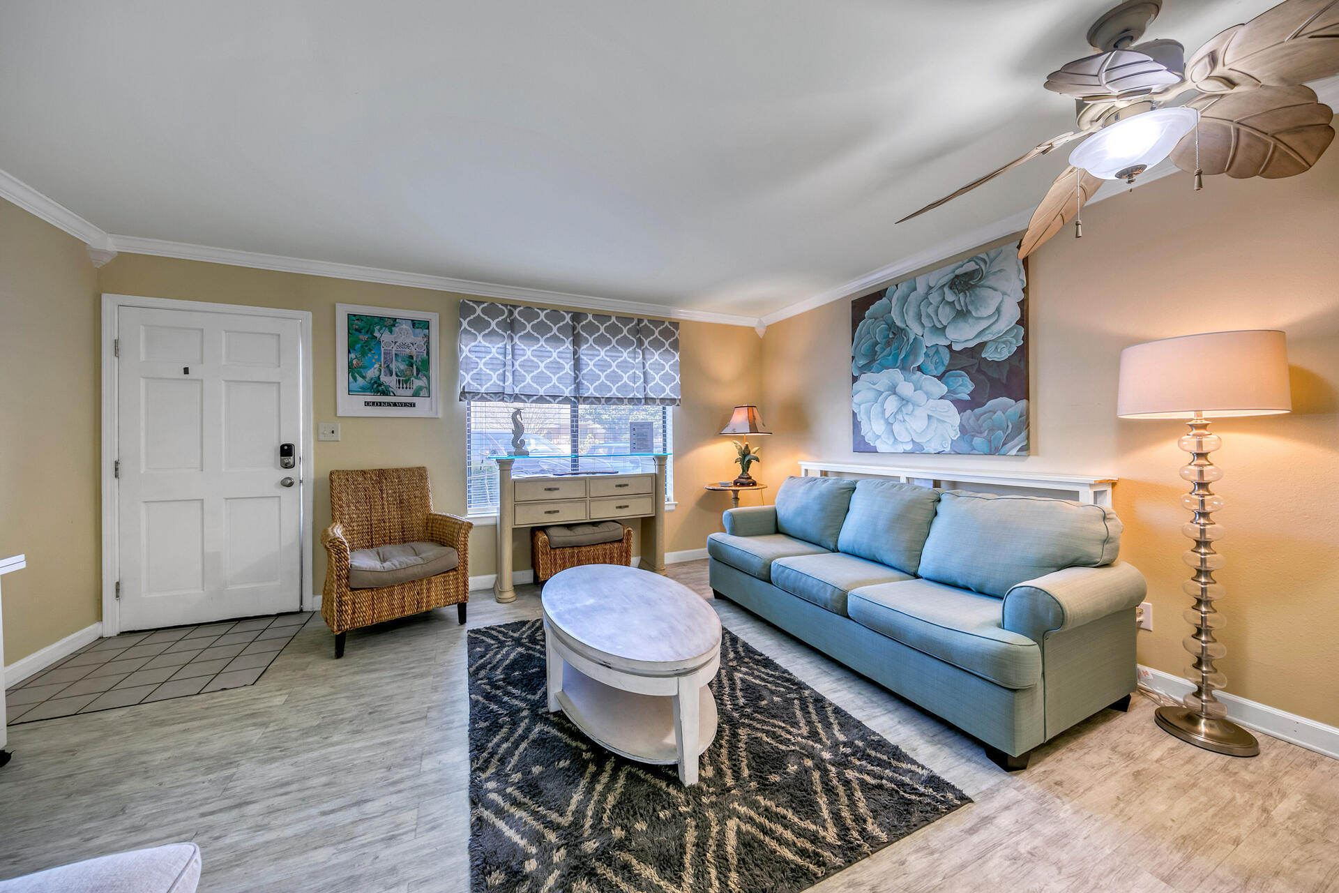 SANDPRINTS CONDO - Residential