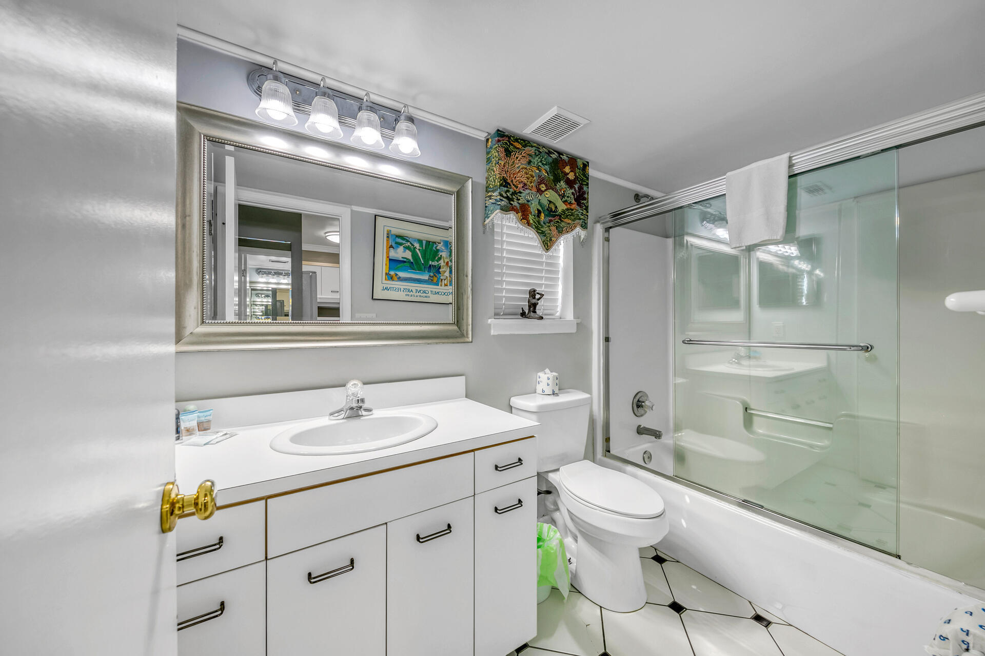 SANDPRINTS CONDO - Residential