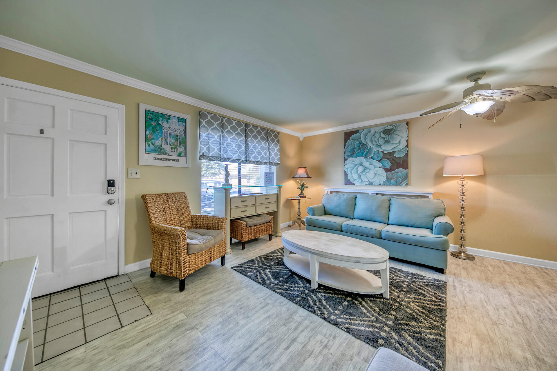 SANDPRINTS CONDO - Residential