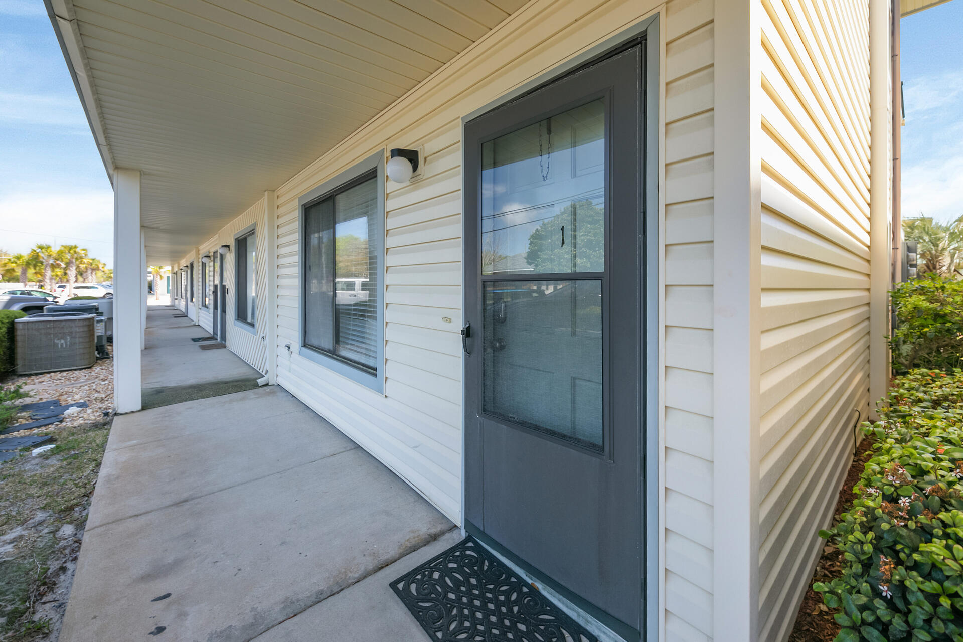 SANDPRINTS CONDO - Residential