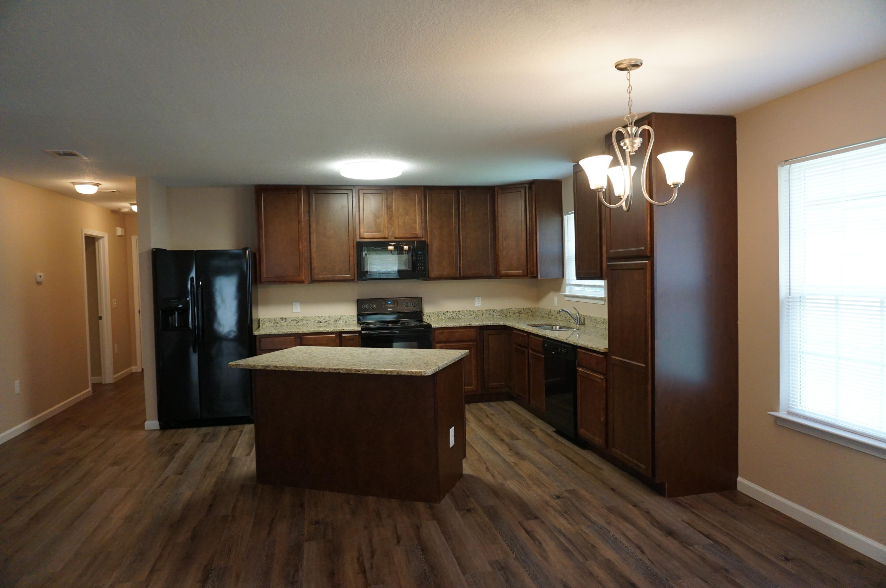 HOME INV CO OF MILLIGAN LOTS 14 THRU 16 BLK H - Residential Lease