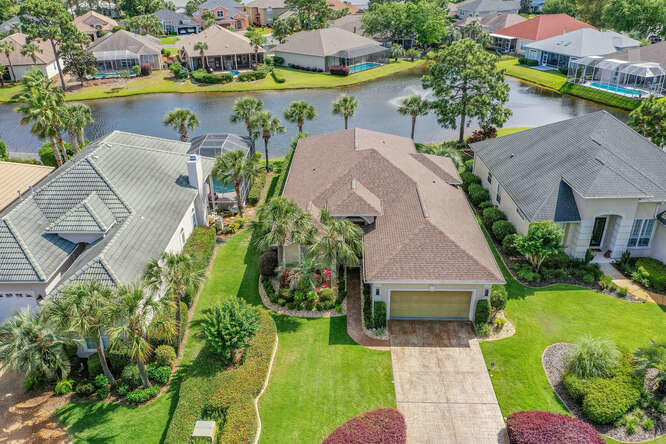 Emerald Lakes - Residential