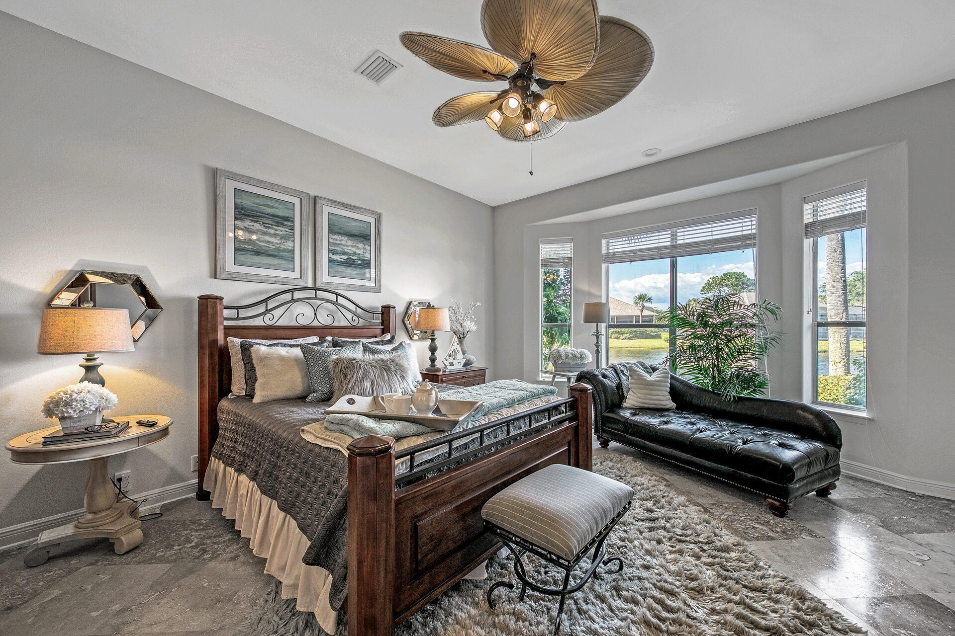 Emerald Lakes - Residential