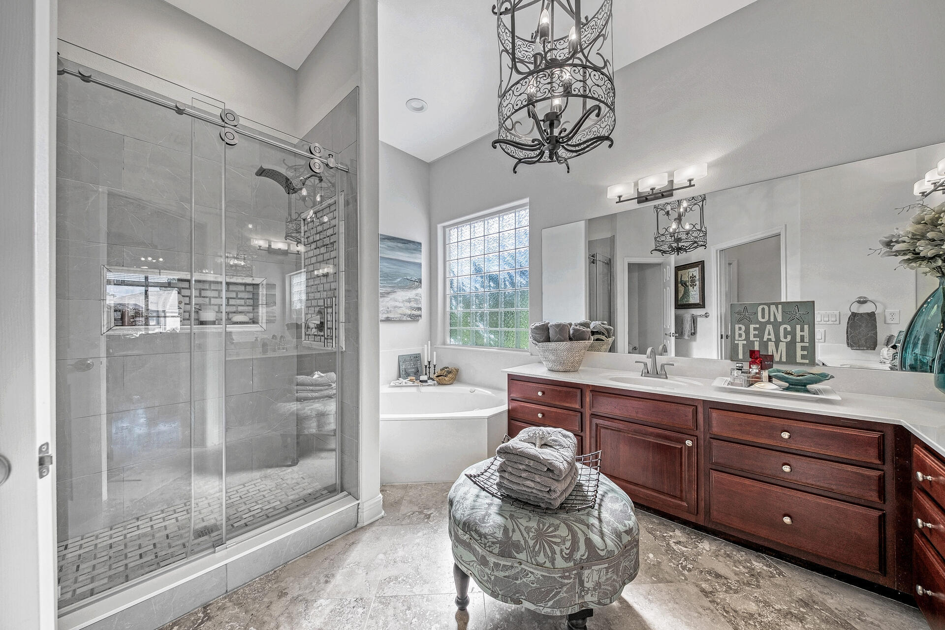 Emerald Lakes - Residential