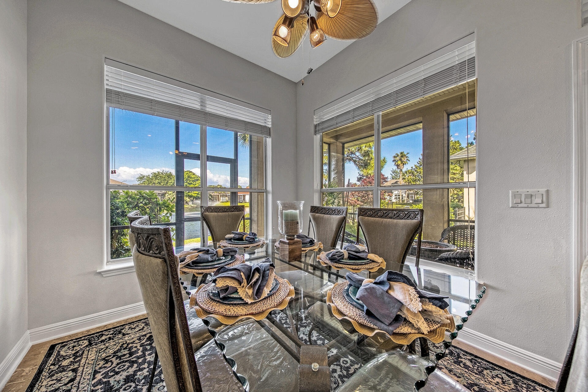 Emerald Lakes - Residential