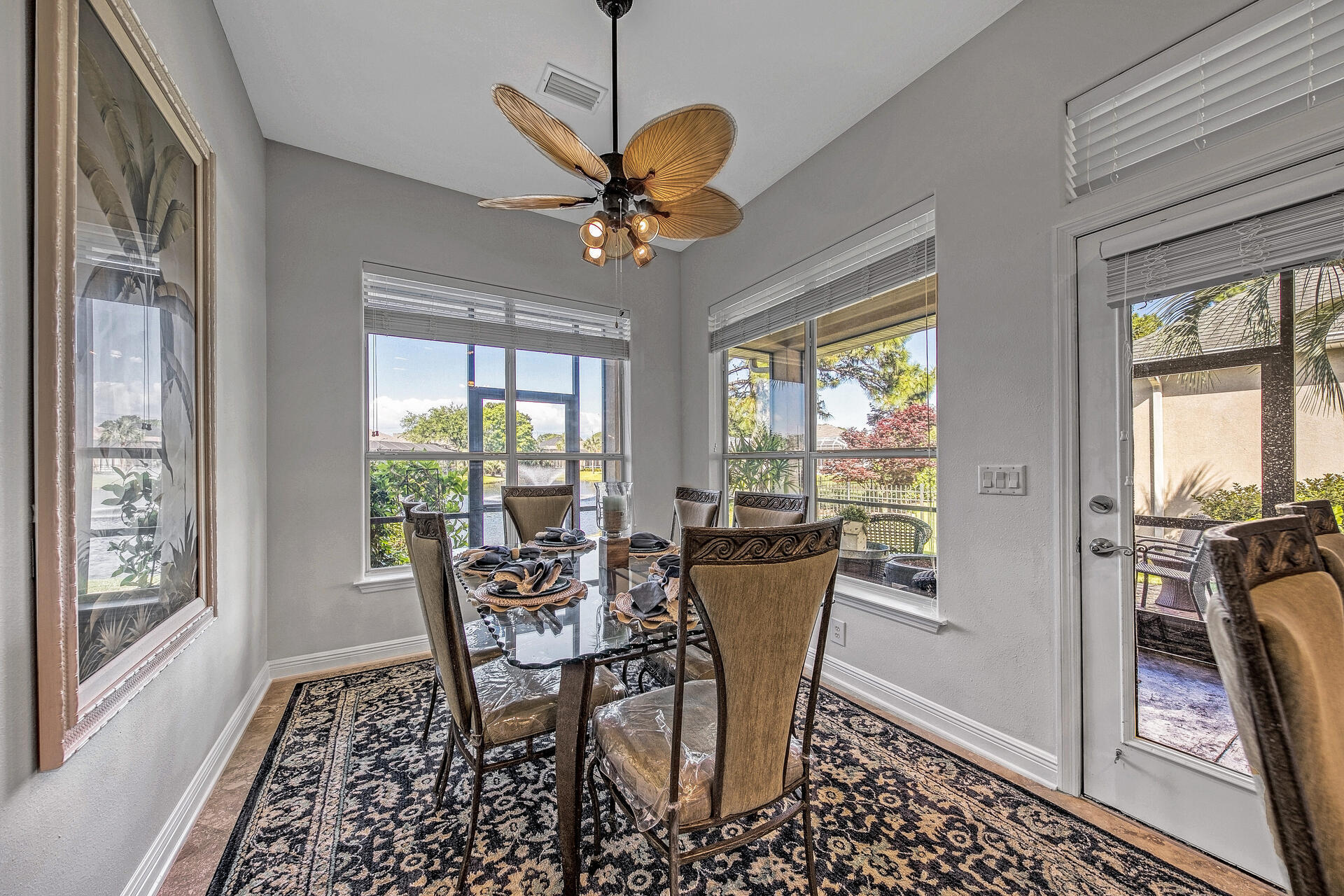 Emerald Lakes - Residential