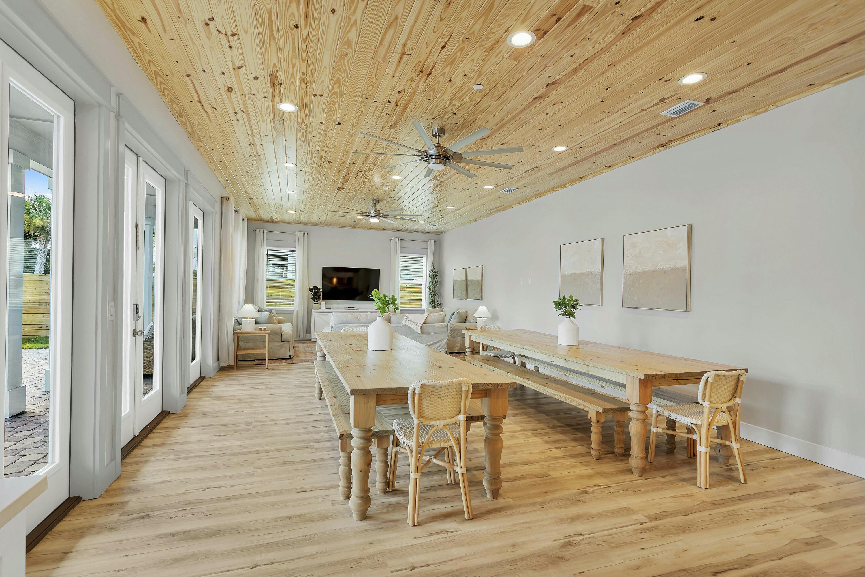 CRYSTAL BEACH - Residential