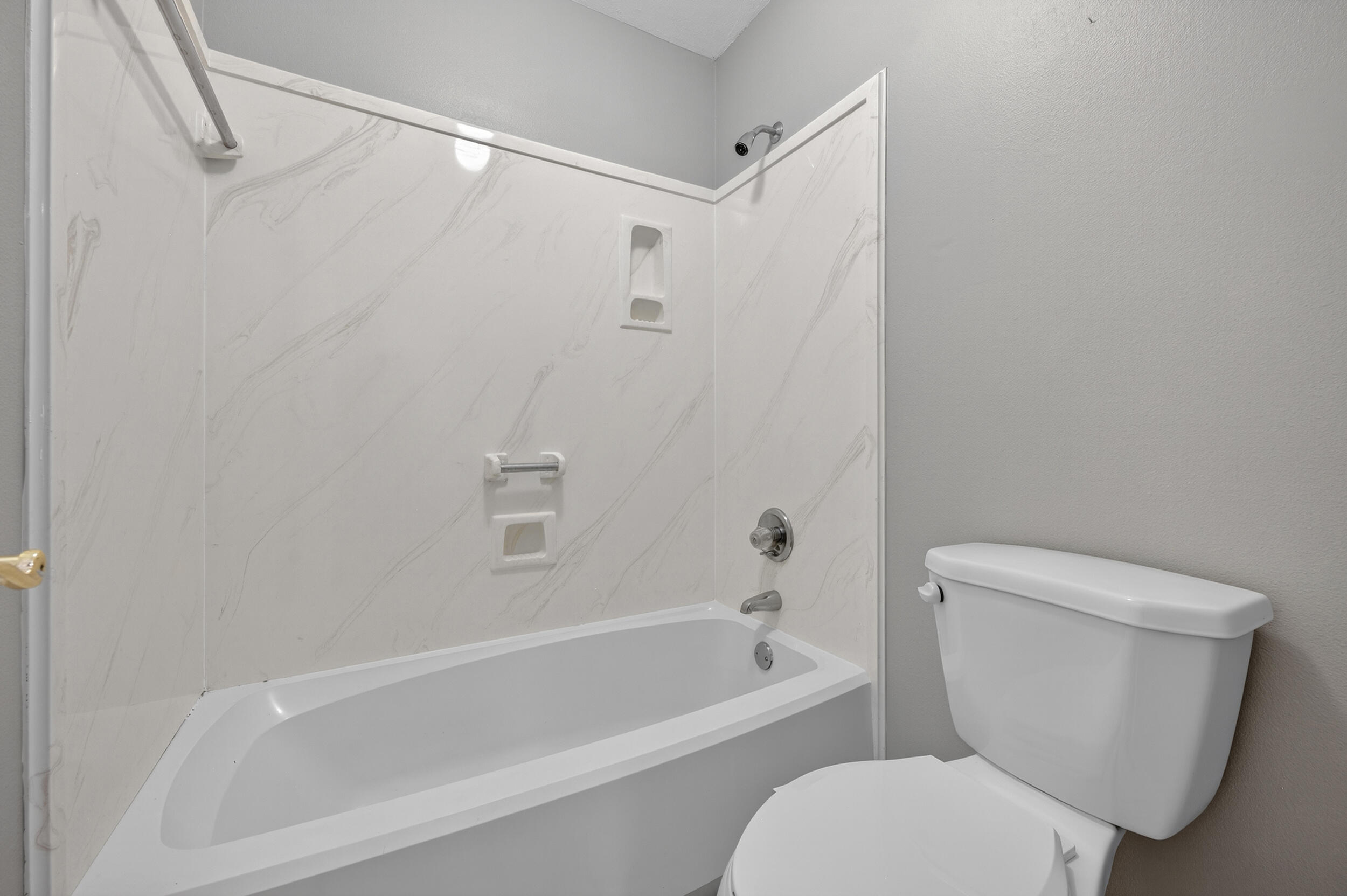 MARINERS COVE - Residential