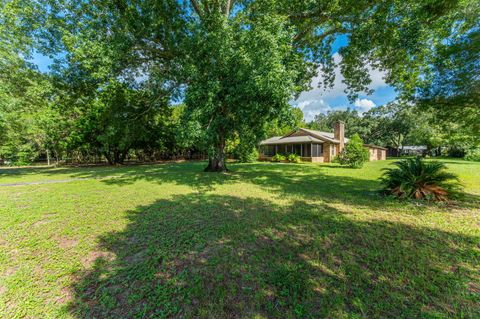 A home in Navarre