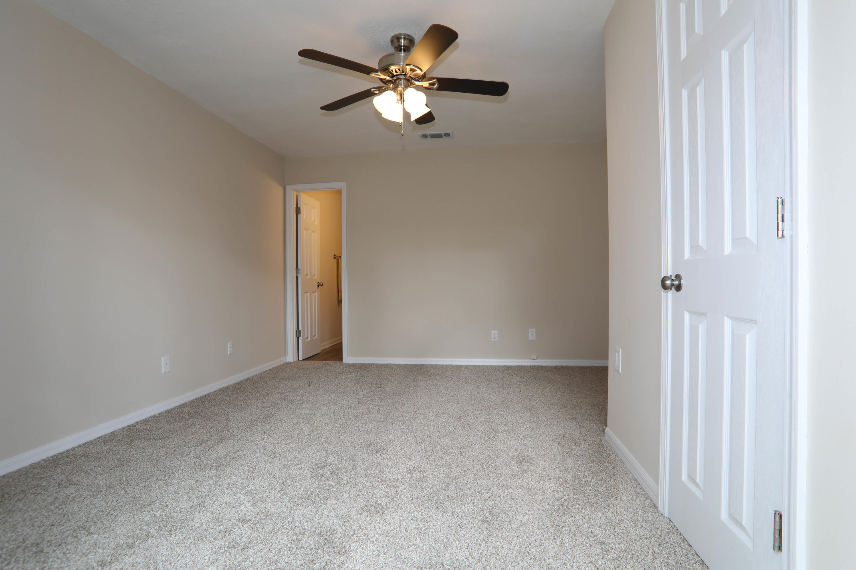 HIDDEN TRAILS PH 1 - Residential