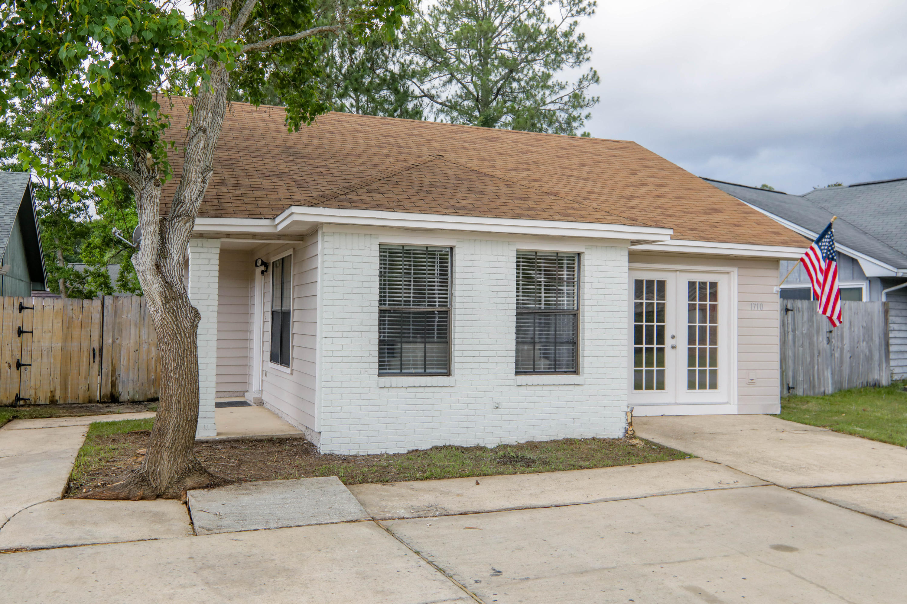 HIDDEN TRAILS PH 1 - Residential