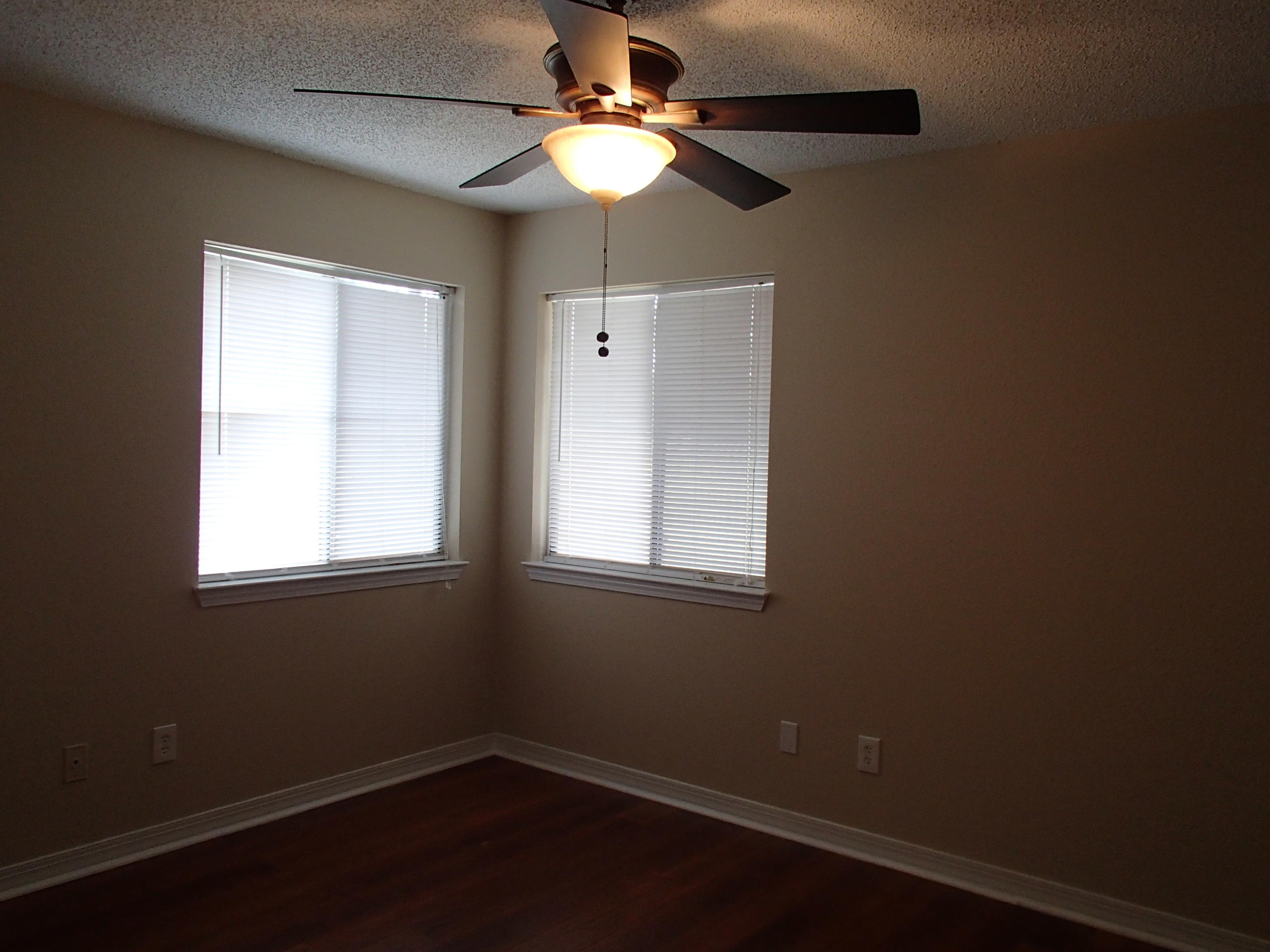 VALPARAISO PINECREST 6 - Residential