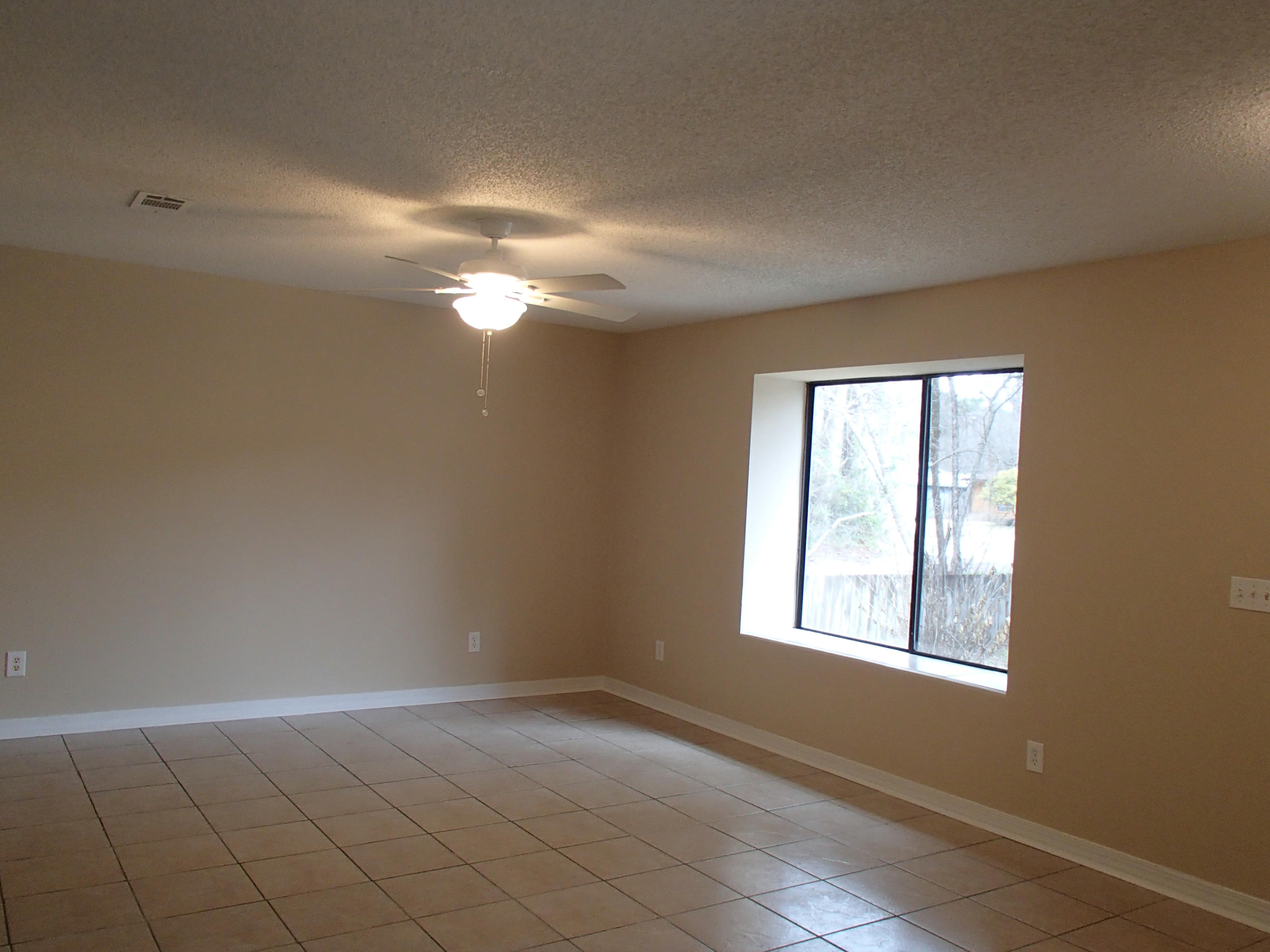 VALPARAISO PINECREST 6 - Residential