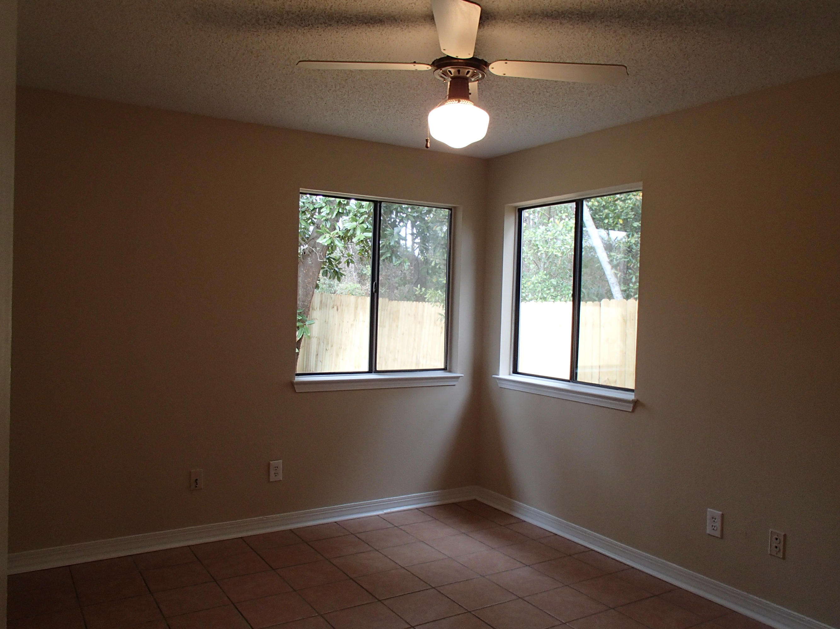 VALPARAISO PINECREST 6 - Residential