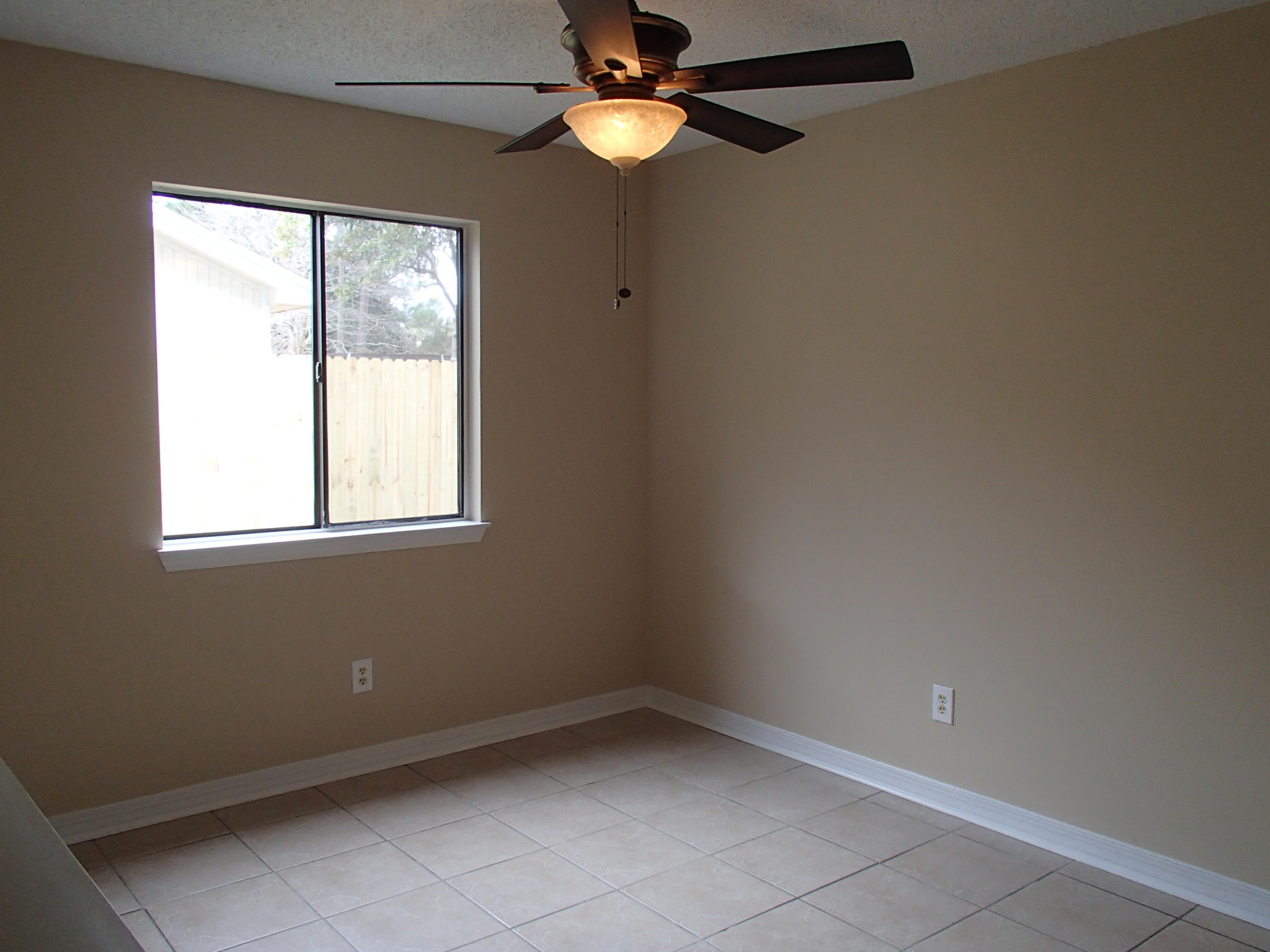 VALPARAISO PINECREST 6 - Residential