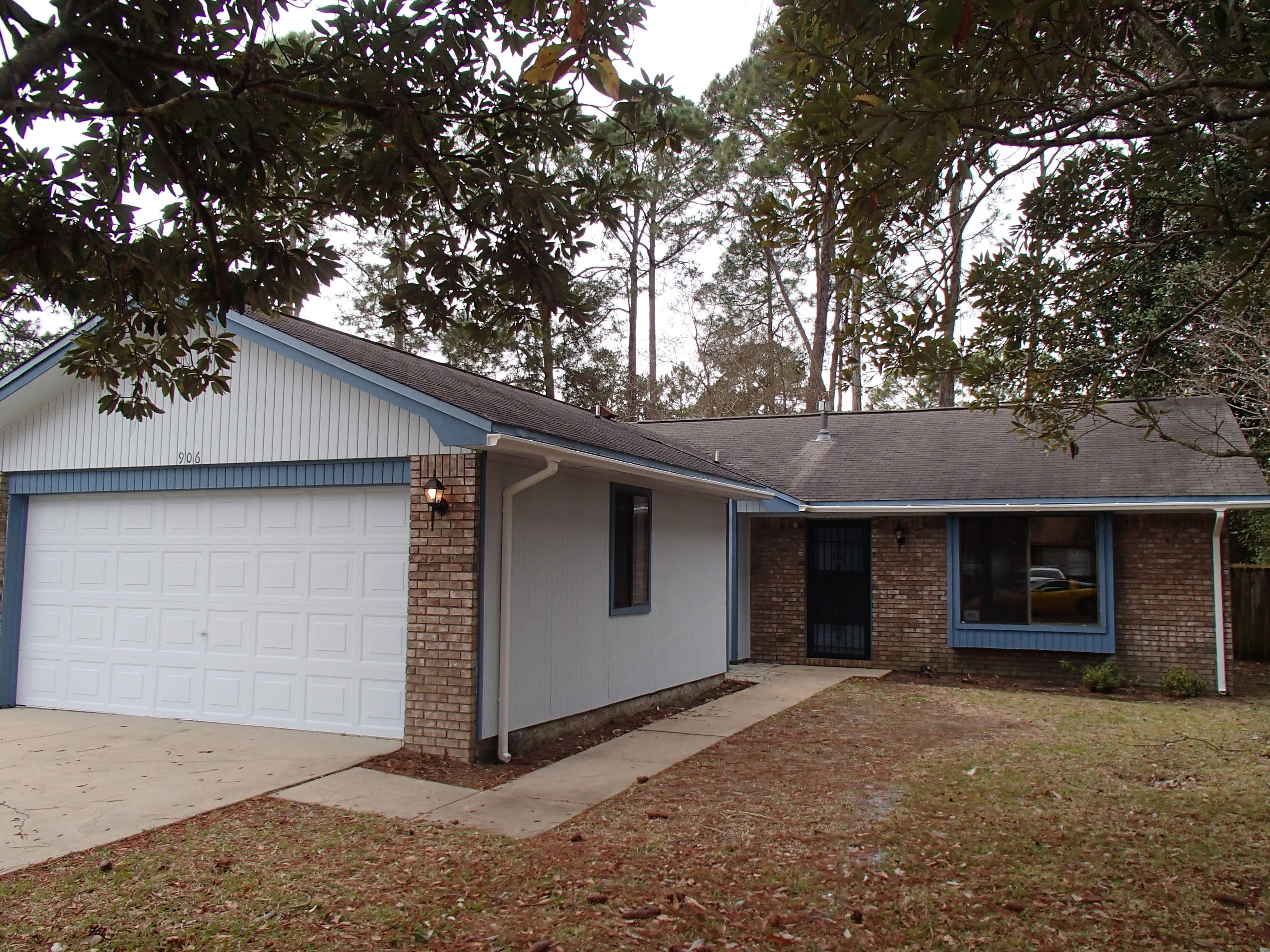 VALPARAISO PINECREST 6 - Residential