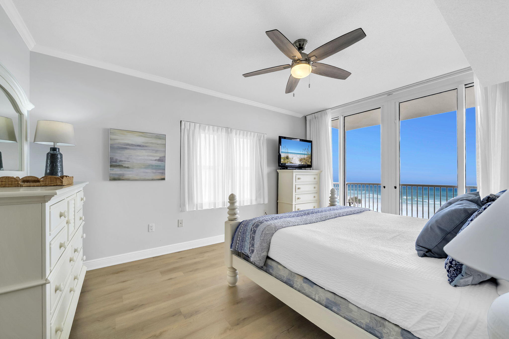 WATERS EDGE - Residential