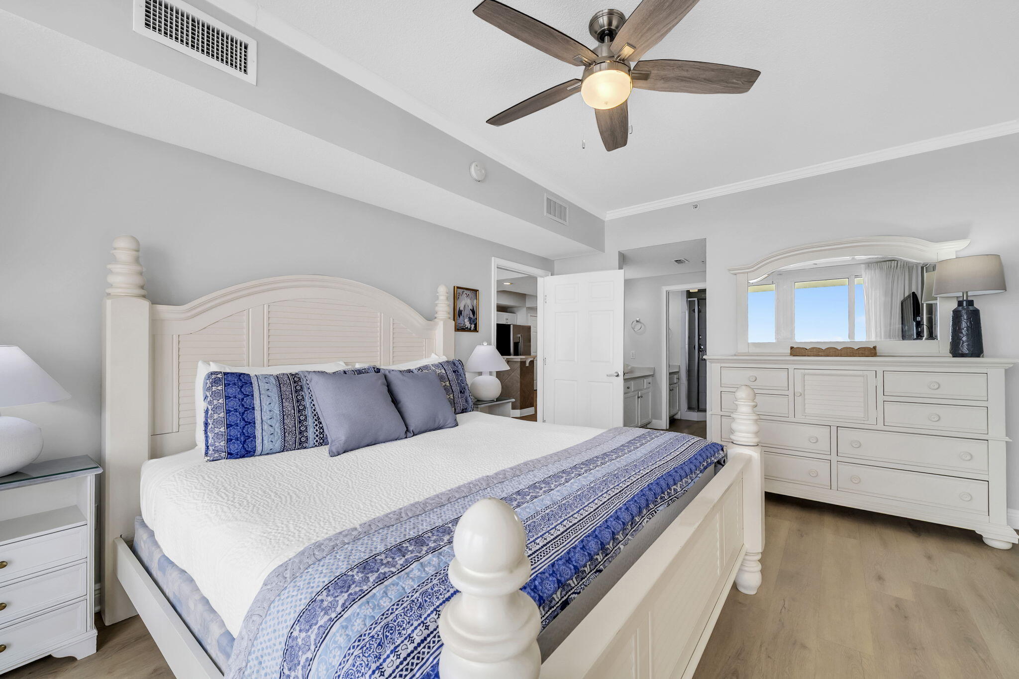 WATERS EDGE - Residential