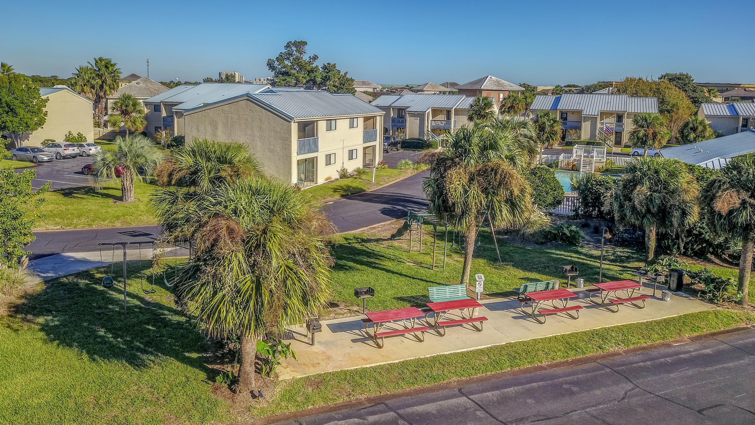 CHATEAU LA MER CONDO 2 - Residential