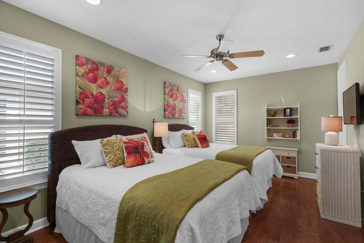 CRYSTAL LAKE II AT SANDESTIN - Residential