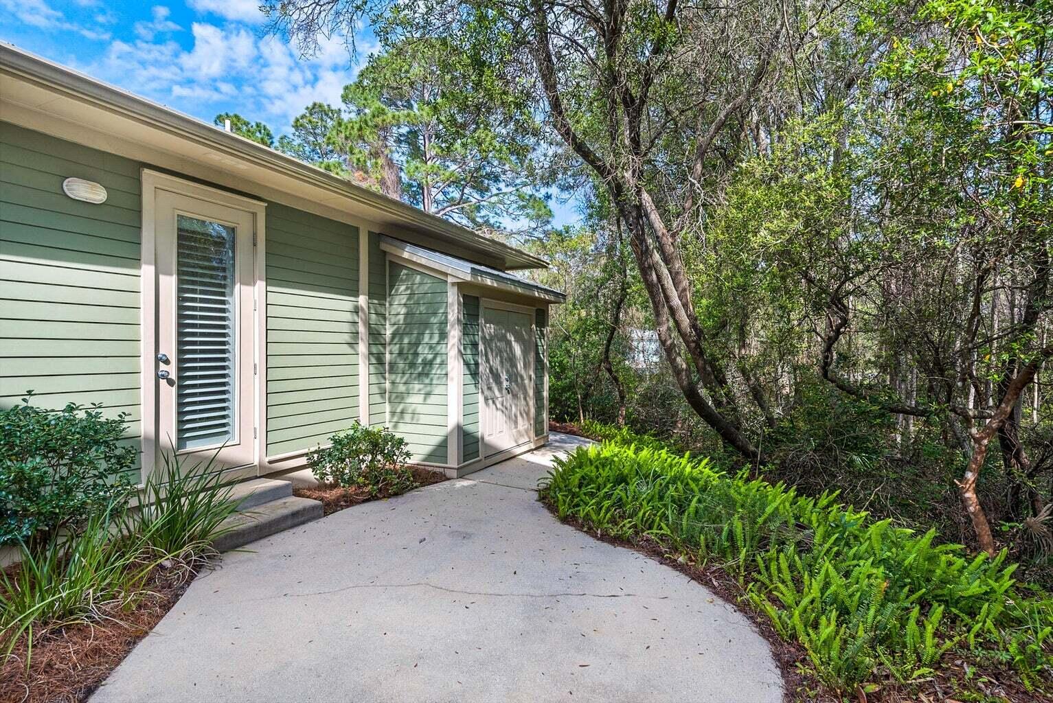 CRYSTAL LAKE II AT SANDESTIN - Residential