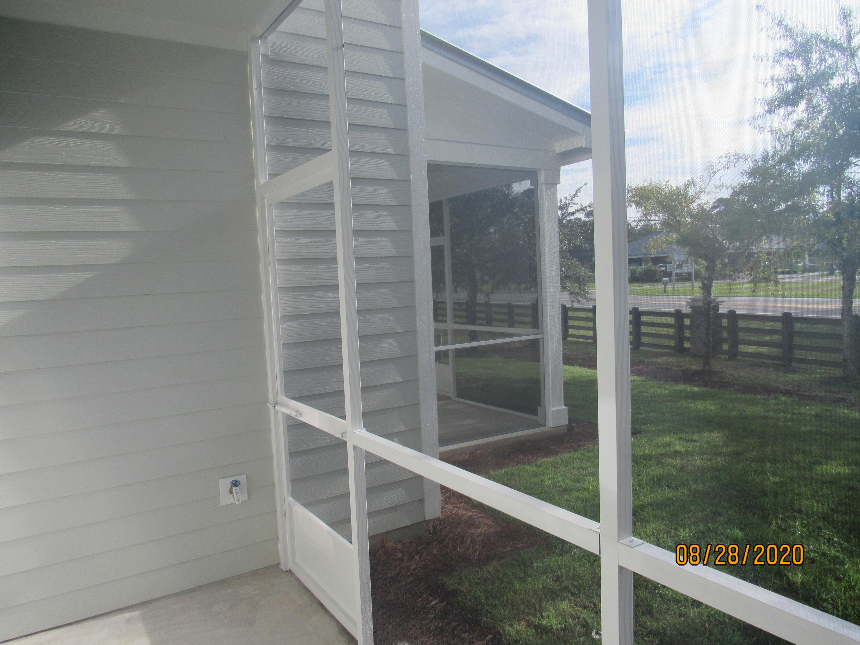 VERANDAS AT FREEPORT - Residential Lease