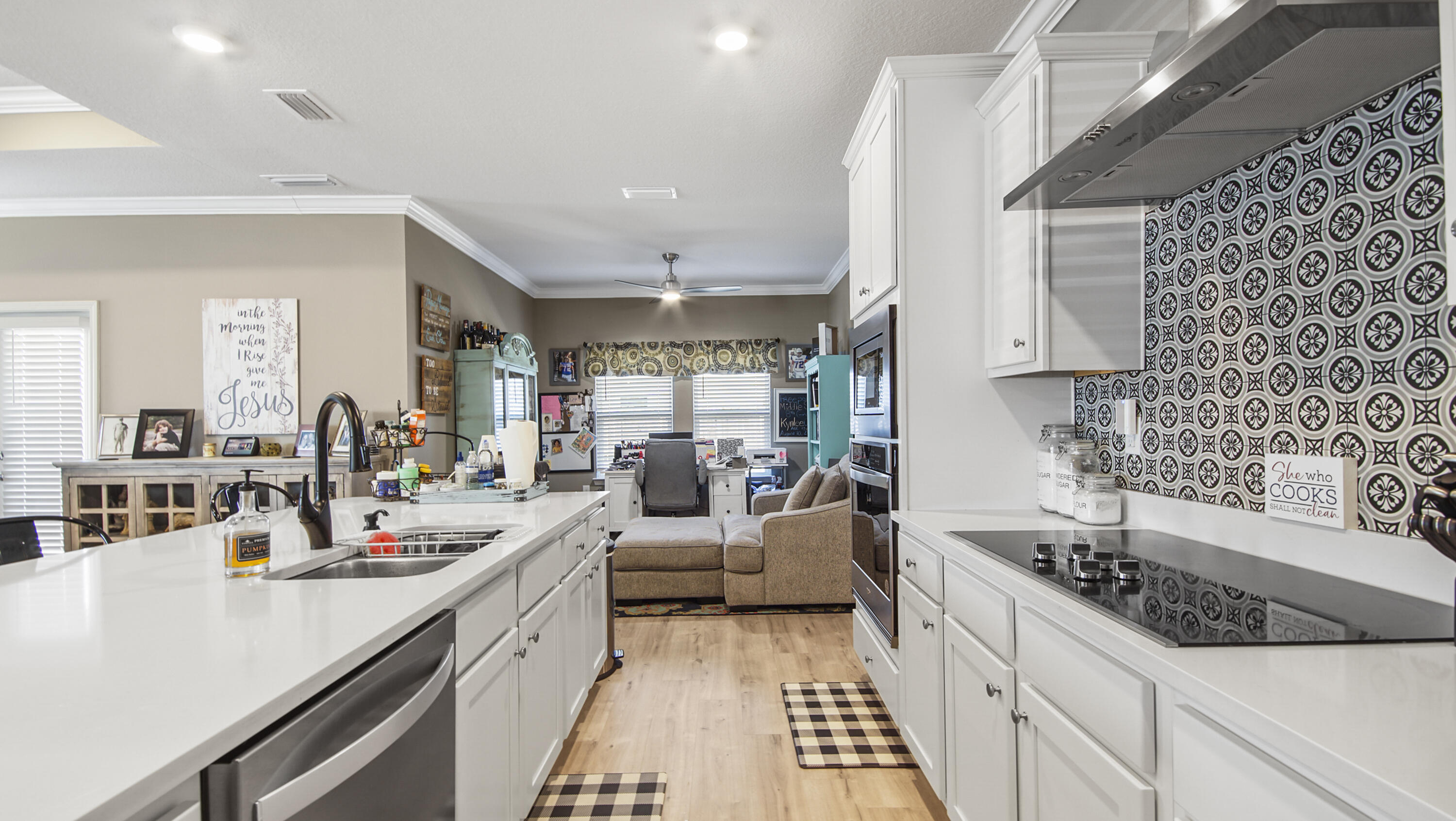 Hammock Oaks Estates - Residential
