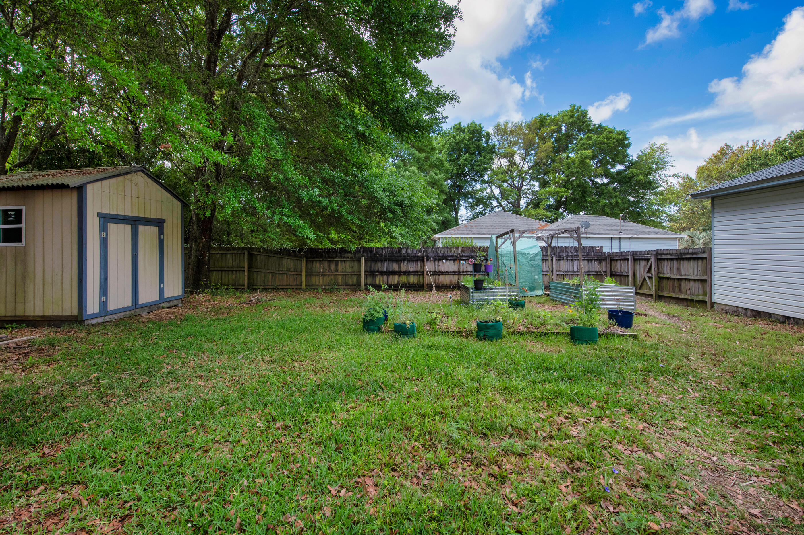 BURTON RIDGE - Residential