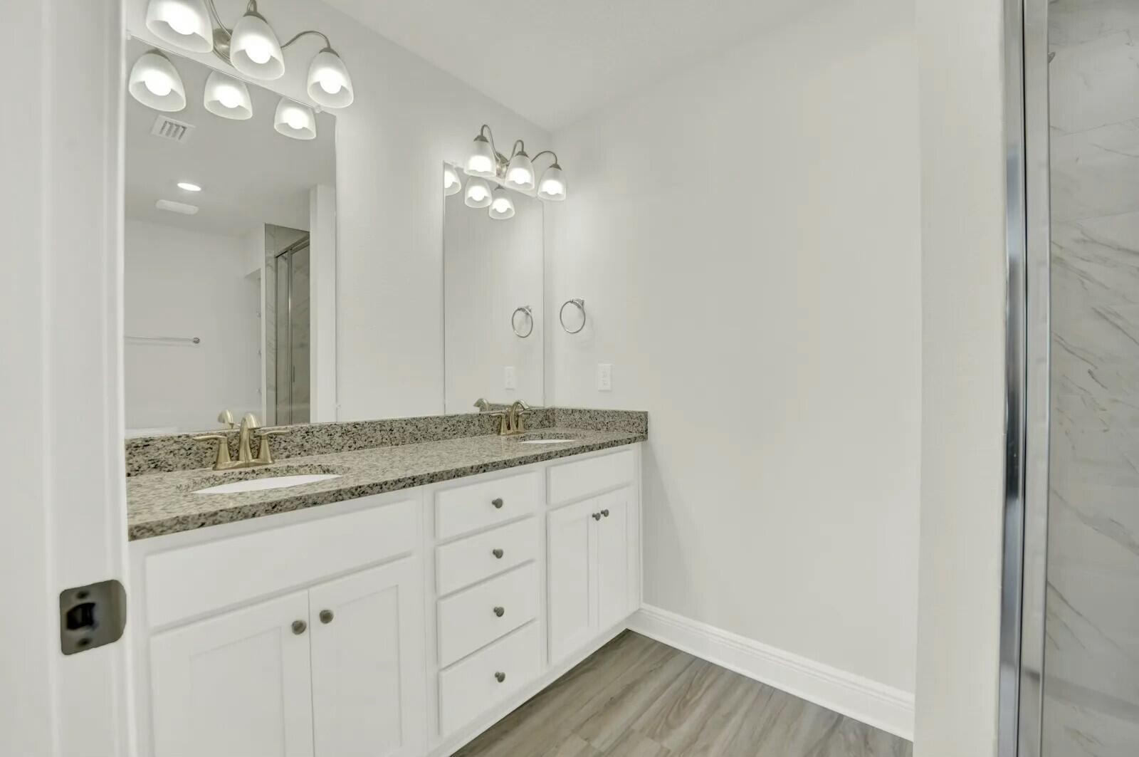 Hawk's Landing - Residential Lease