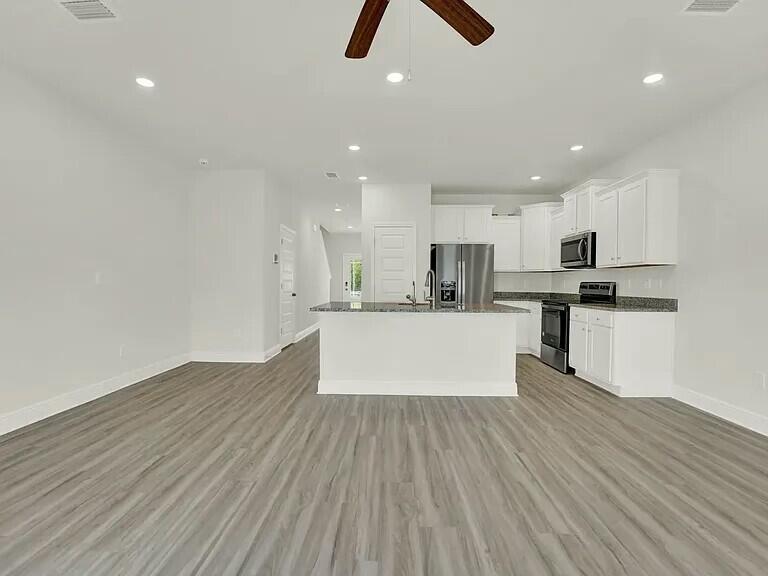 Hawk's Landing - Residential Lease