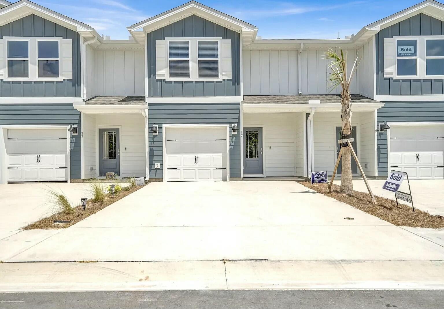 Hawk's Landing - Residential Lease