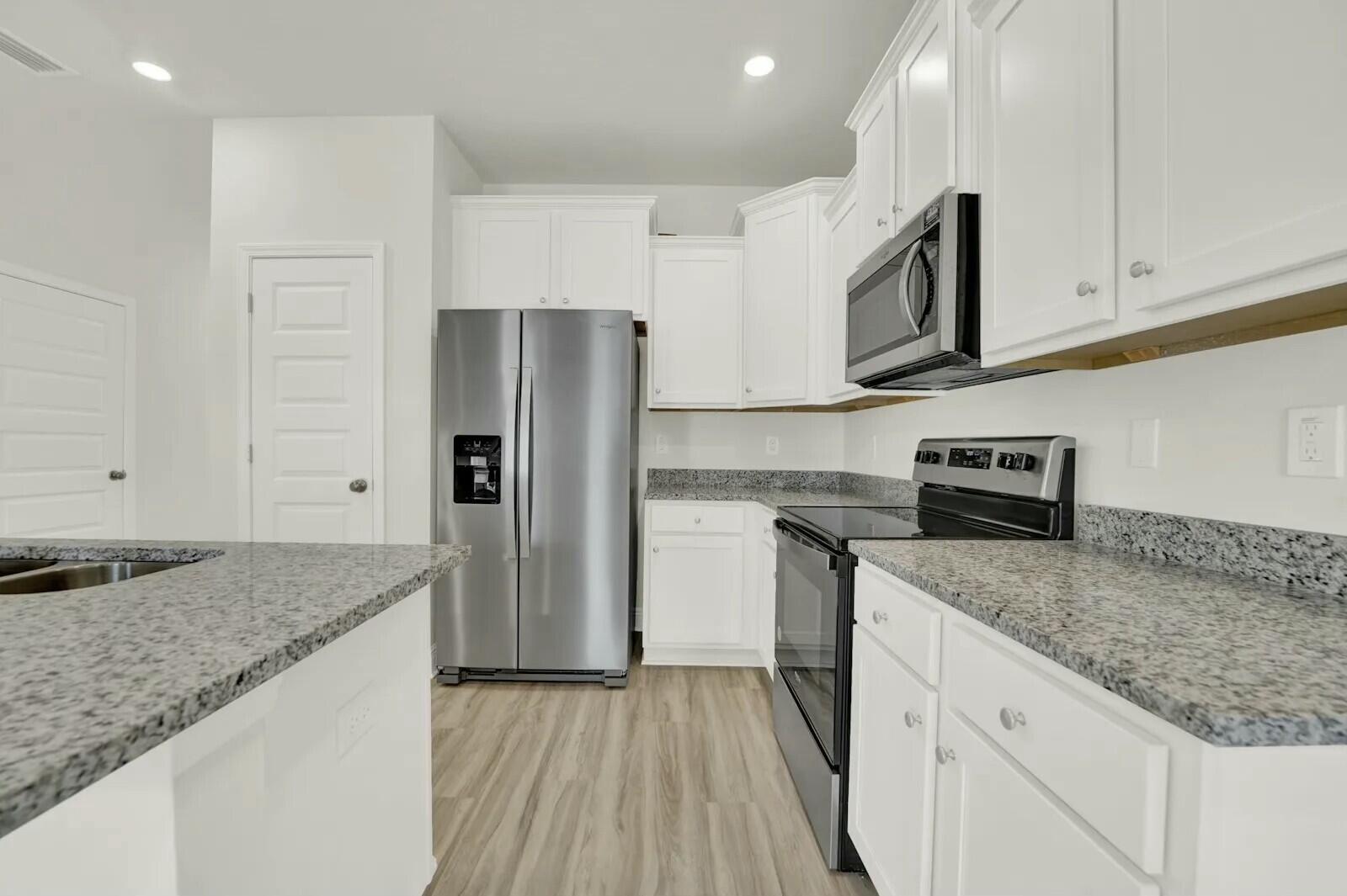 Hawk's Landing - Residential Lease