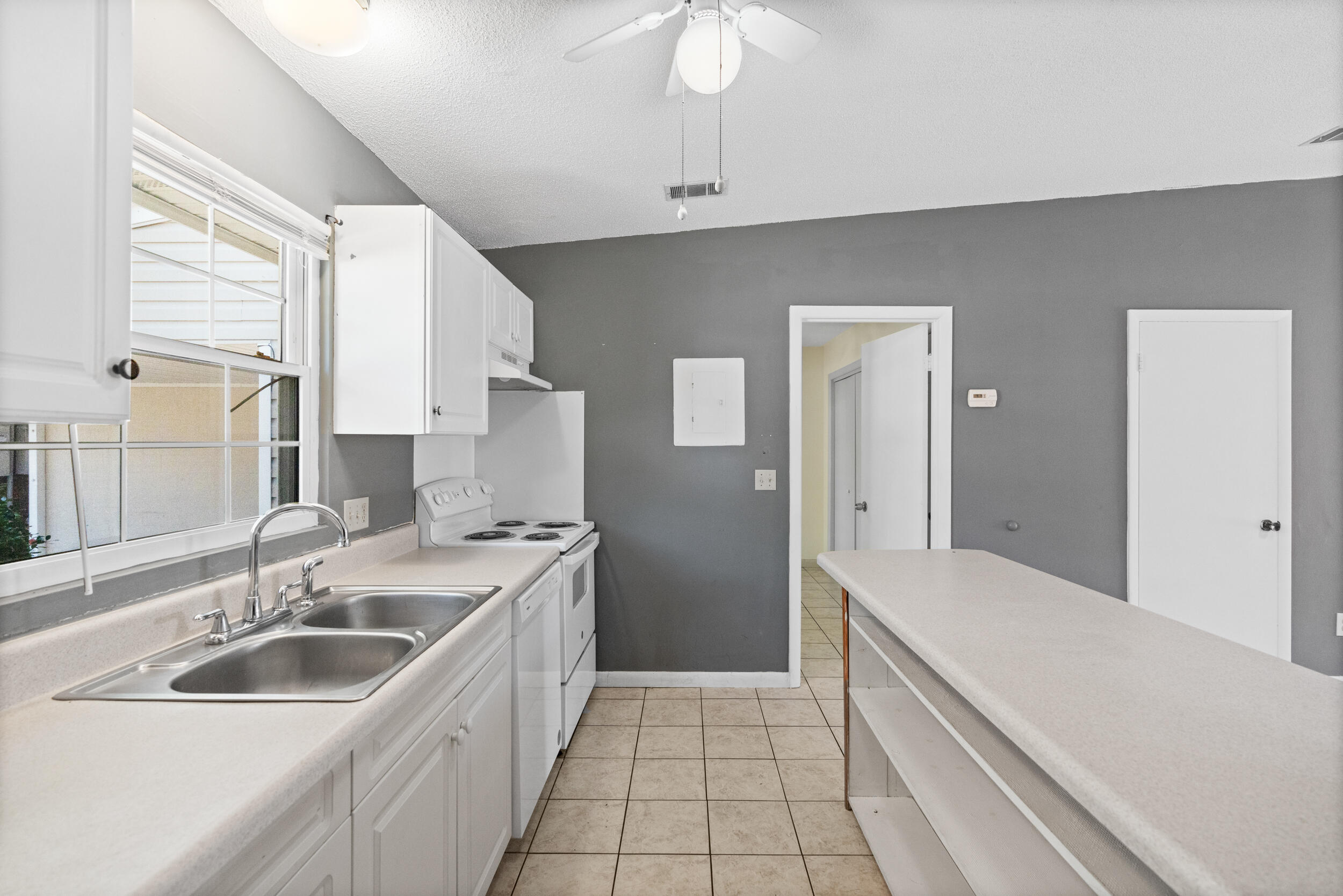 INDIAN OAKS - Residential