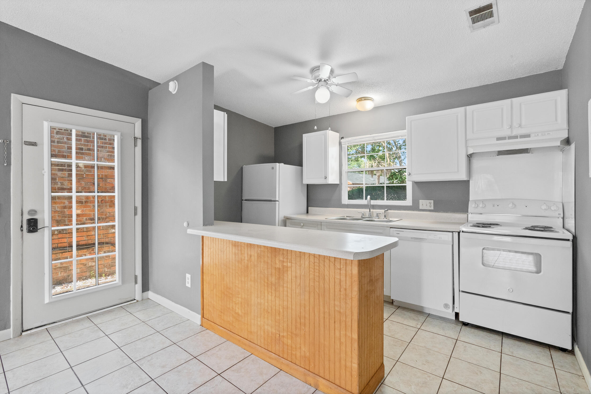 INDIAN OAKS - Residential