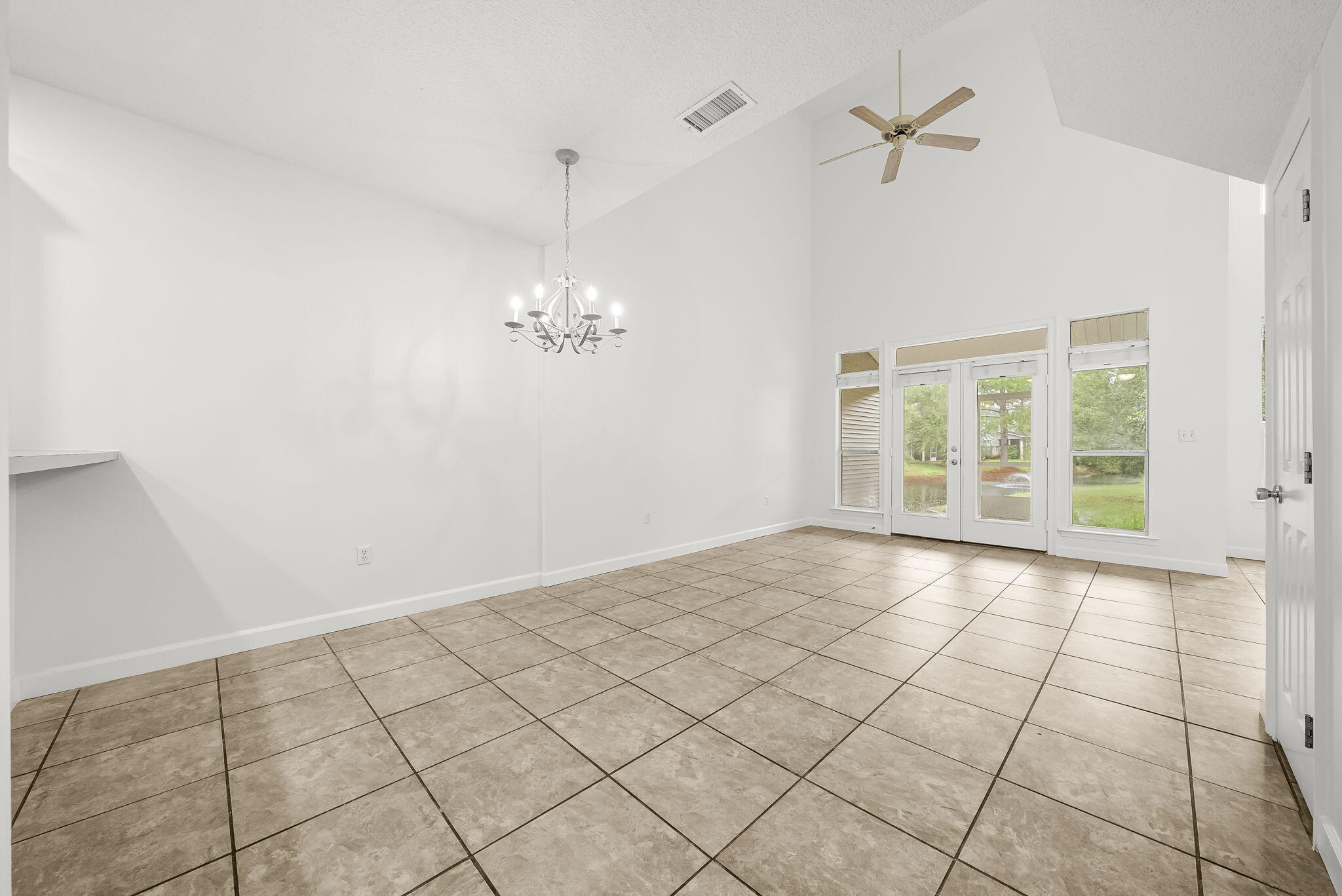ESCADA - Residential Lease
