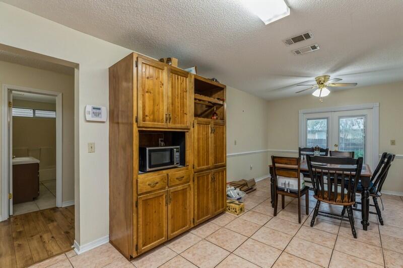 VILLAGE WEST - Residential