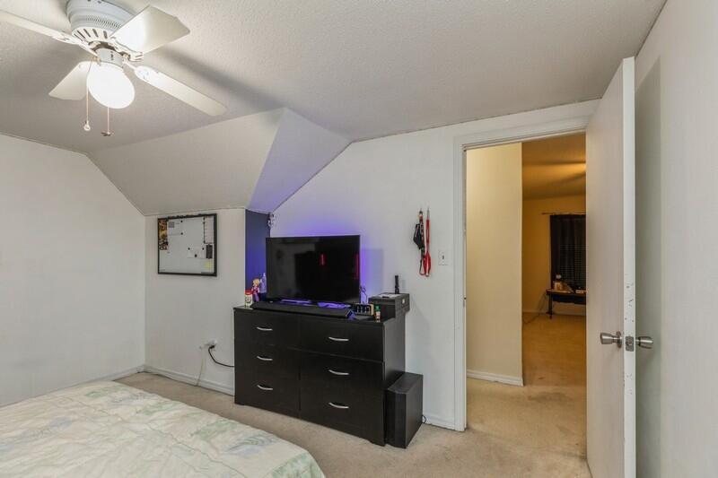 VILLAGE WEST - Residential