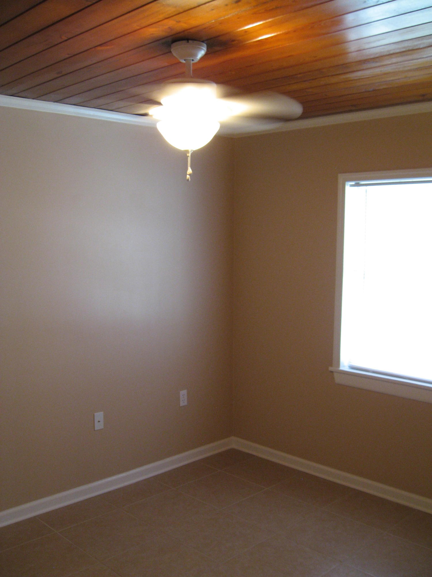 PINE VIEW - Residential Lease