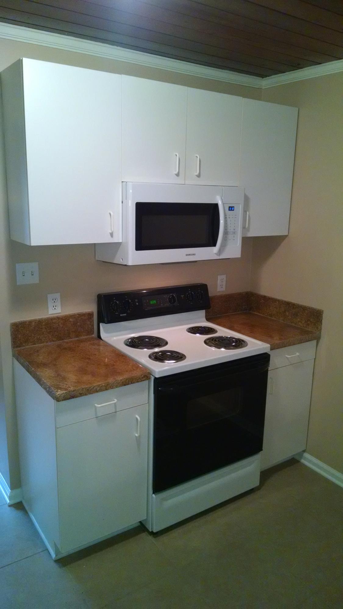 PINE VIEW - Residential Lease