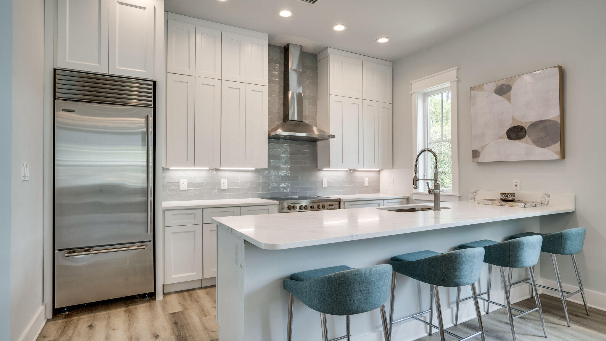 TREETOP VILLAGE - Residential