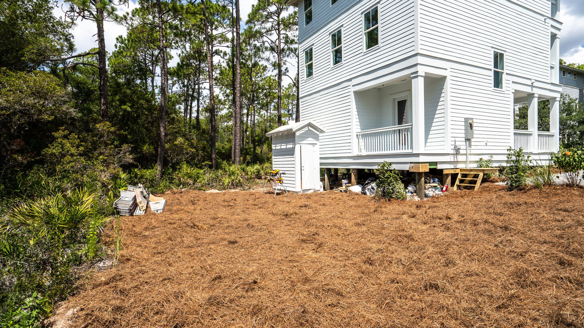 TREETOP VILLAGE - Residential