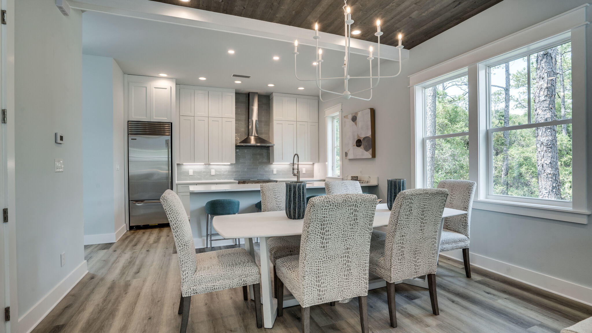 TREETOP VILLAGE - Residential